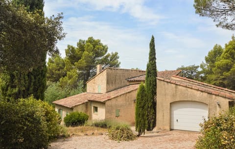 826273i Lovely home in La Tour DAigues La Tour dAigues