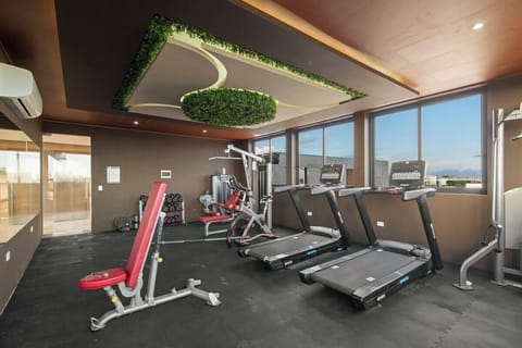 Apartment, 1 Bedroom, Balcony, City View | Fitness studio