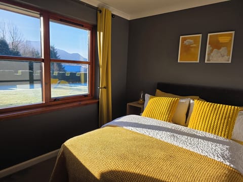 Classic Double or Twin Room, Mountain View | Free minibar, free WiFi