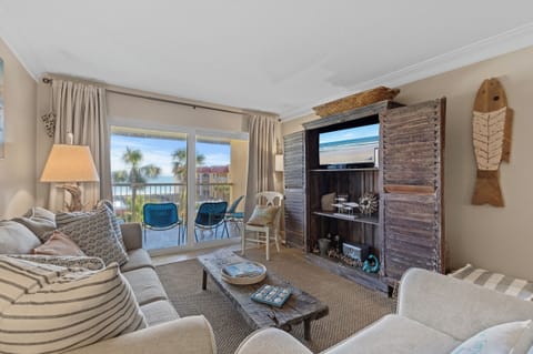 Point East 314