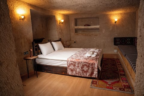 Grand Suite, Non Smoking, Private Bathroom | Soundproofing, free WiFi, bed sheets