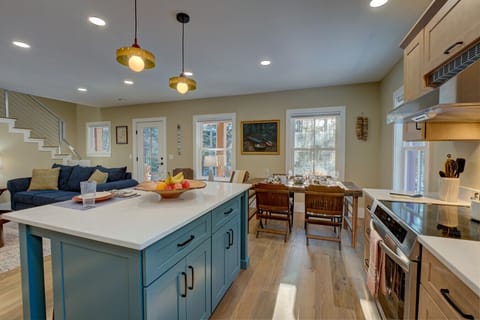 Gorgeous chef`s kitchen supplied with all the essentials to make your own meals.