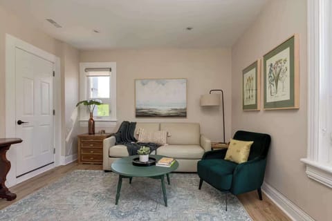 Living room with modern furnishings