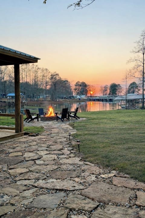 Firepit with seating