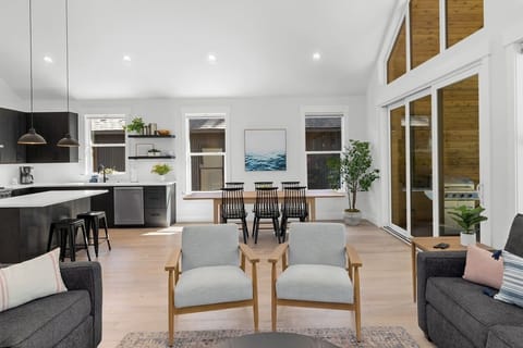 Kitchen + Dining – Ideal Layout for Shared Cooking + Mealtime Flow