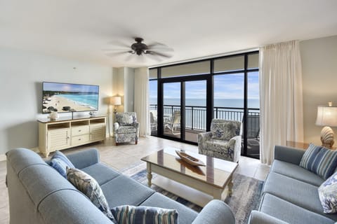 Condo, 3 Bedrooms | Living area | Smart TV, DVD player