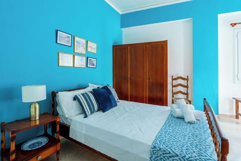 3-Person Apartment