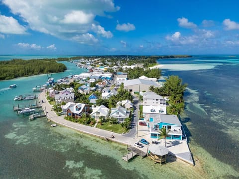 Welcome to Up Home in Spanish Wells—where colorful island charm, crystal-clear waters, and easygoing relaxation come together effortlessly.