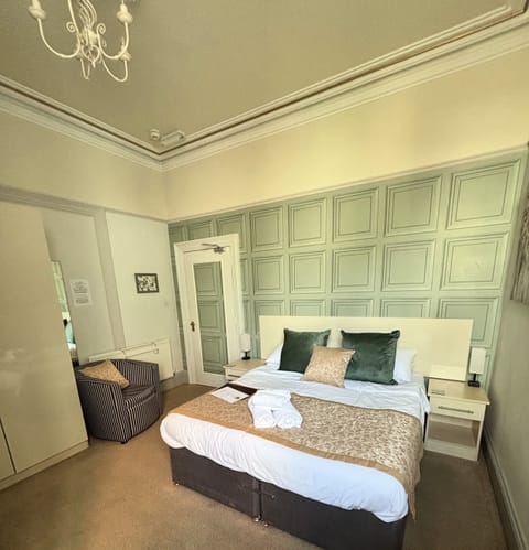 Comfort Double or Twin Room | Premium bedding, iron/ironing board, free WiFi, bed sheets