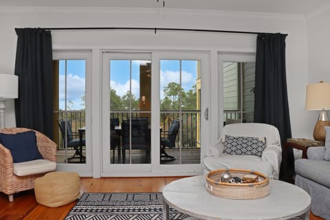 House, Multiple Beds (Club at Cape San Blas B1 - Catchin' S) | Living area