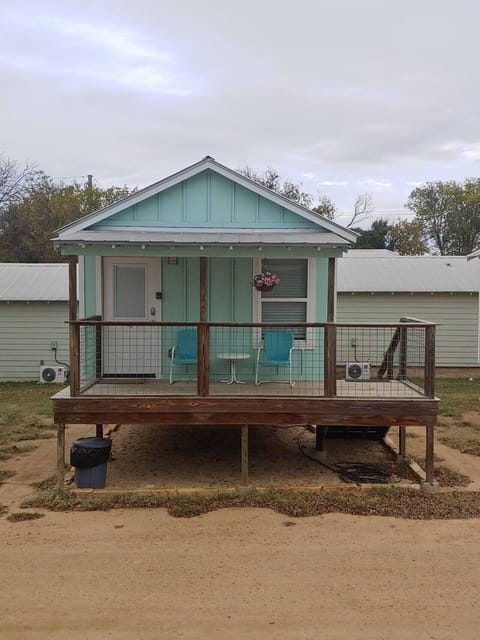 #11 - Standalone Cabin