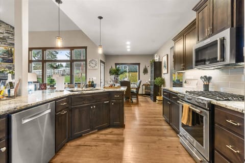 All the kitchen necessities, plus a walk-in pantry!