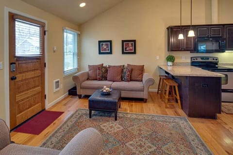 Welcome to Twin Mills Bungalow