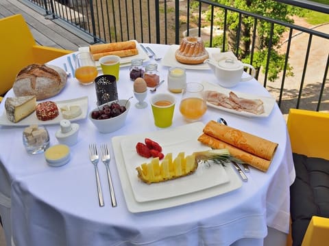 Luxury Suite, Ensuite (Voyage à l'infini ) | Balcony view