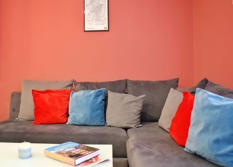 Cozy up to relax and enjoy your favorite movies in comfort. 🎥