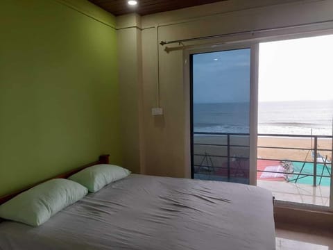 Family Room, Lanai, Beach View | Desk, WiFi (free)