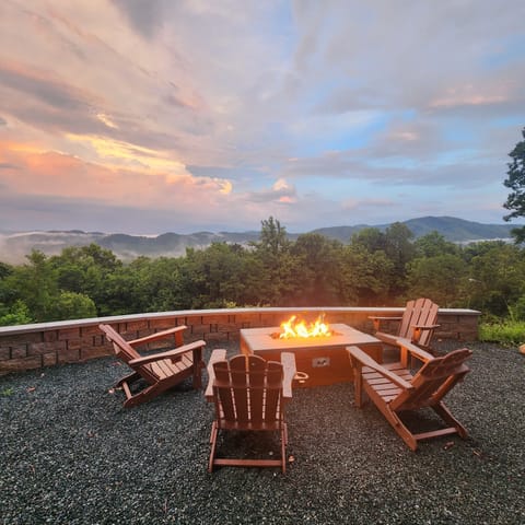 High flame gas fire pit!