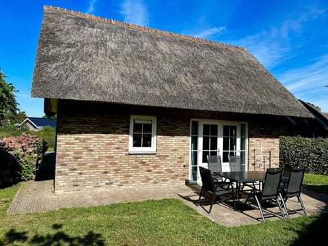 House | Outdoor dining