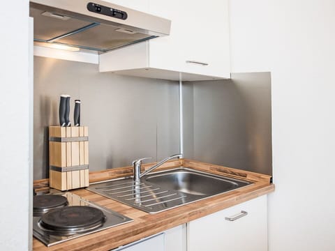 Kitchen, Kitchen Appliance, Interior Design, Countertop, Kitchen Sink, Home Appliance, Room, Plumbing Fixture