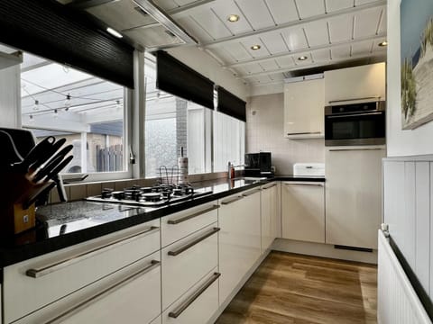 House | Private kitchen | Highchair