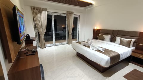Deluxe Double Room | Desk, free WiFi