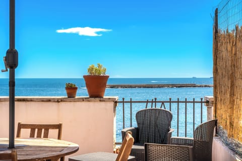 Classic Duplex, Sea View | Water view
