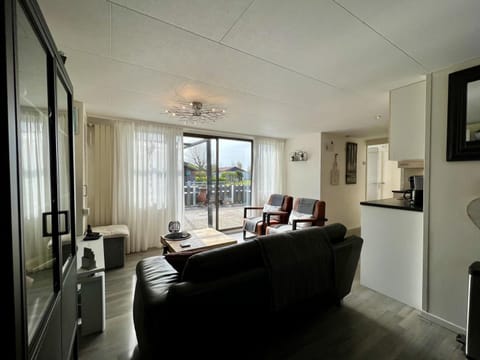 House | Living room