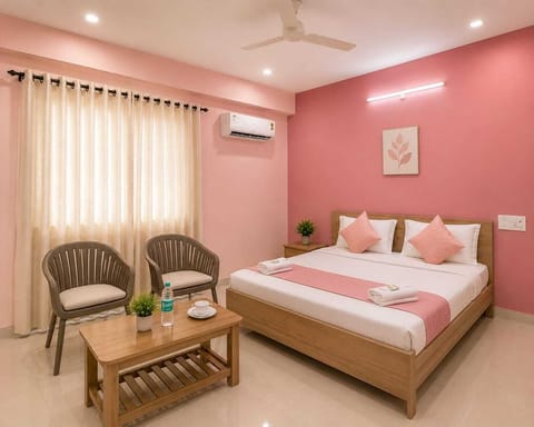 Executive AC | Egyptian cotton sheets, premium bedding, memory foam beds, desk