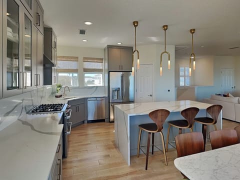 Fully Equipped Chef's Kitchen - Breakfast Bar + Two Ovens - Third Floor