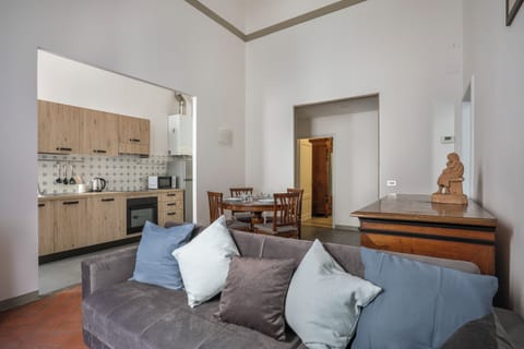 Classic Apartment | Living area