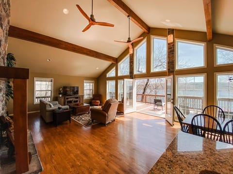 Open living space that overlooks the lake facing deck.