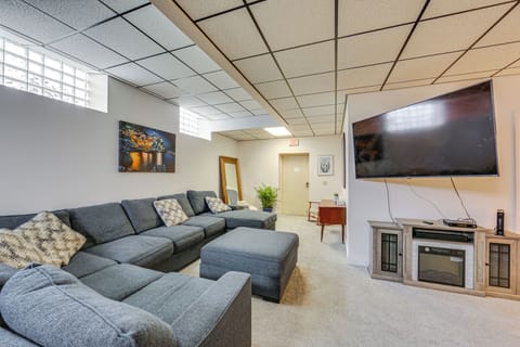 New Kensington Vacation Rental | 1BR | 1BA | 900 Sq Ft | Step-Free Access