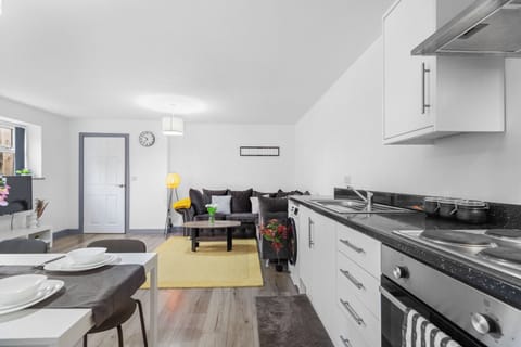 Apartment | Private kitchen | Fridge, microwave, oven, stovetop