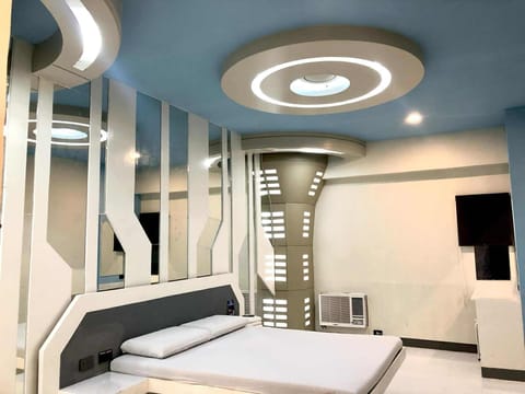 VIP Room | Free WiFi