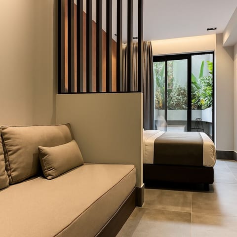 Junior Urban Garden Suite | Blackout drapes, free WiFi, bed sheets