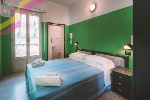 Classic Room, Balcony | Desk, free WiFi
