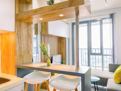 Standard Apartment, 1 Bedroom (Apartment) | In-room dining