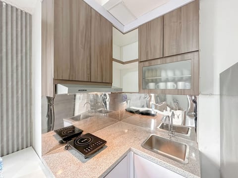 Standard Apartment, 1 Bedroom (Apartment) | Private kitchen | Fridge