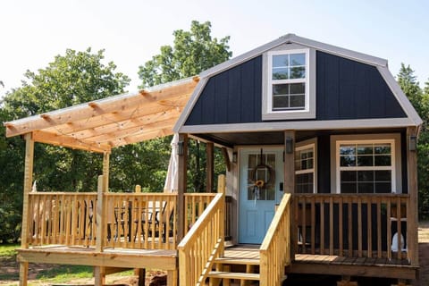 Welcome to The Painted Cabin!