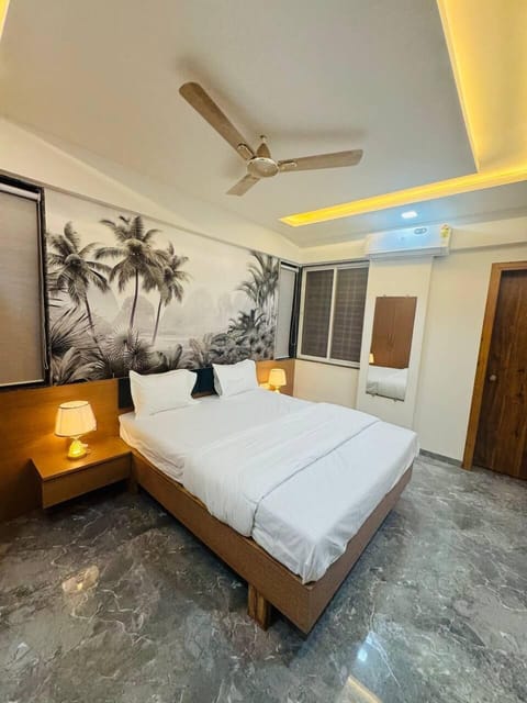 Deluxe Double Room | Premium bedding, Select Comfort beds, in-room safe