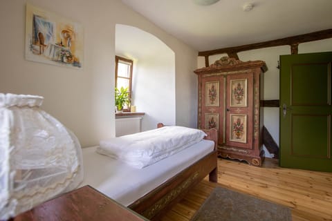 Room 4