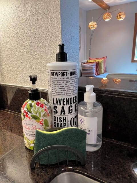 Bathroom amenities