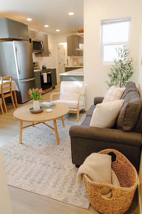 0bce3f3f-ea24-457d-b454-ffe2f7107f45