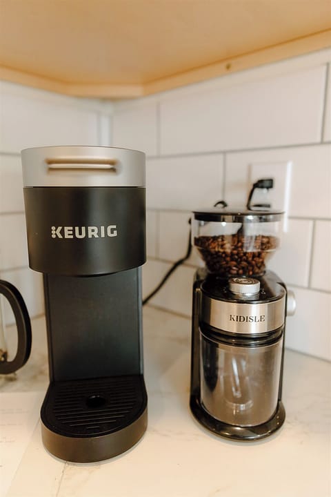 98b8b313-1d78-471f-98cf-047df6d66565