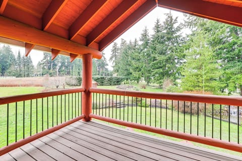 Port Angeles Vacation Rental | 3BR | 2.5BA | 2,114 Sq Ft | 3 Steps to Enter