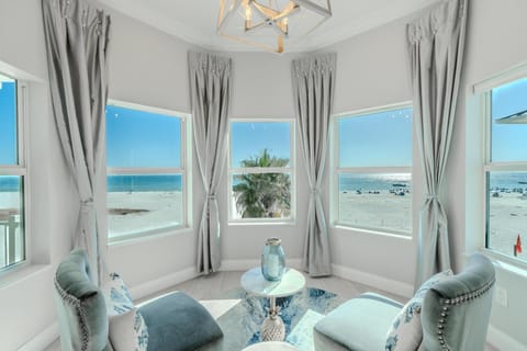 House, Multiple Beds (White Sugar Sands) | Interior
