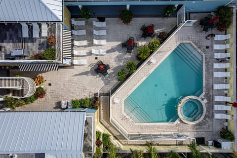 Condo, 1 Queen Bed with Sofa bed (Harbour House 215) | Pool