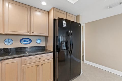 Condo, Multiple Beds (Sunrise 109) | Interior