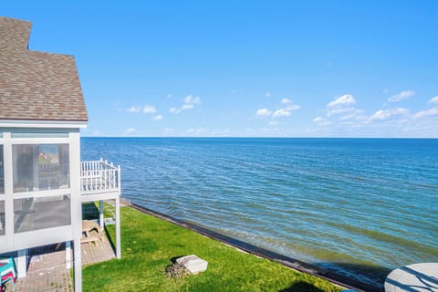 Panoramic lake views create a tranquil and inspiring backdrop.