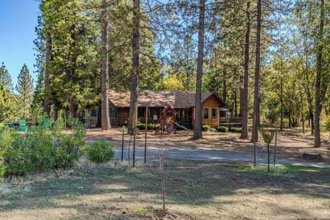 Family-Friendly Retreat with a Playground, Firepit, and Spacious Outdoor Area